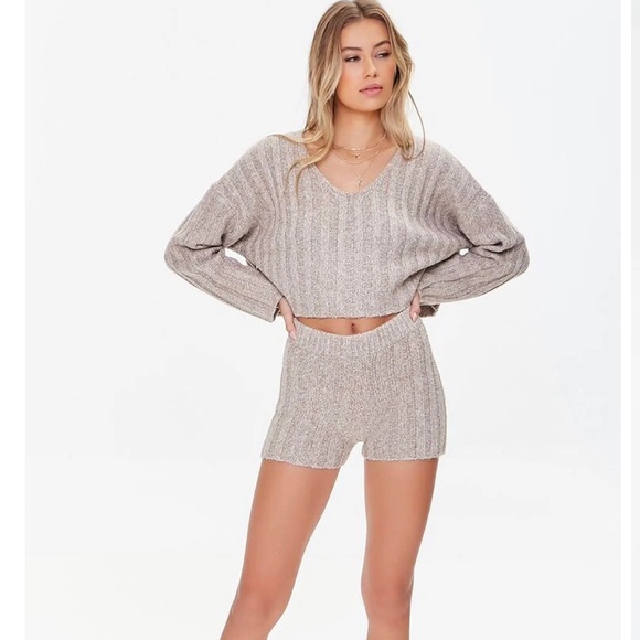 Forever 21 Ribbed Cropped Sweater - Picture 5 of 7